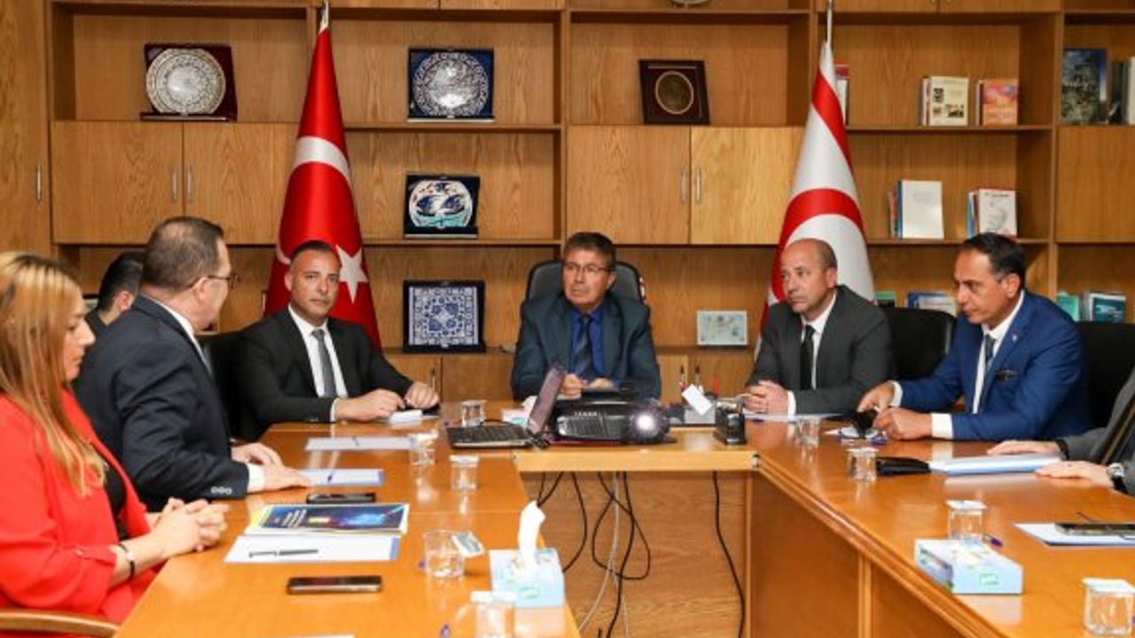 Başbakan Üstel'in Ticaret Odası’nı kabulünde gündem elektrik