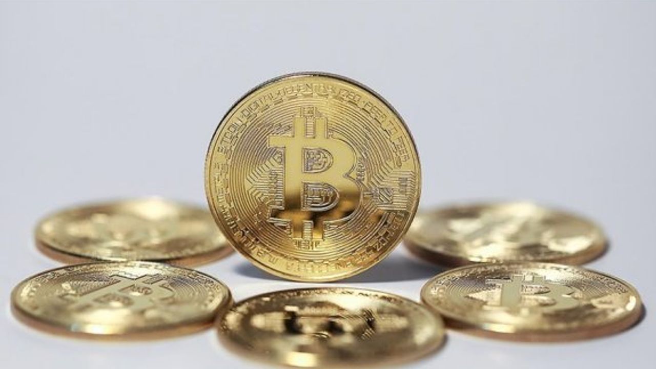 Bitcoin'in fiyatı 10 ay sonra yeniden 30 bin doları aştı