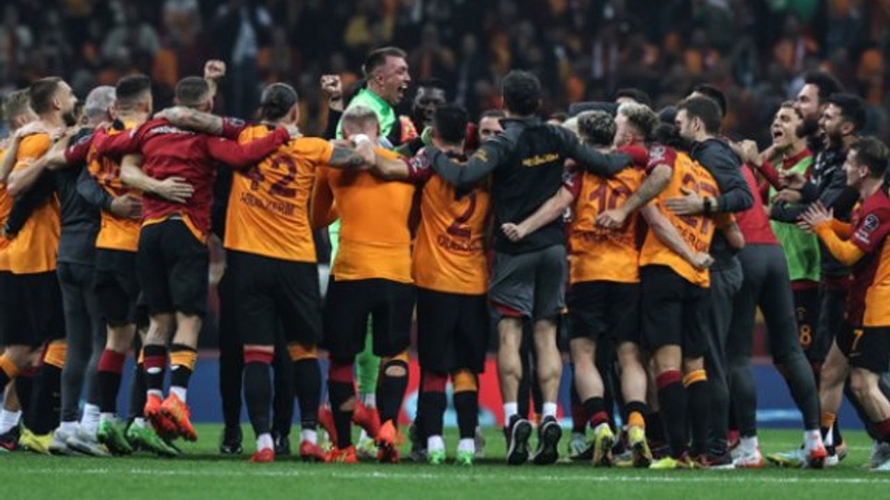 Galatasaray'ın derbilerde bileği bükülmüyor