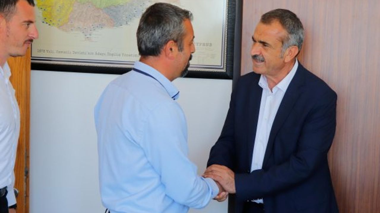 Gazimağusa Belediye Başkanı Uluçay, belediye personelinin bayramını kutladı