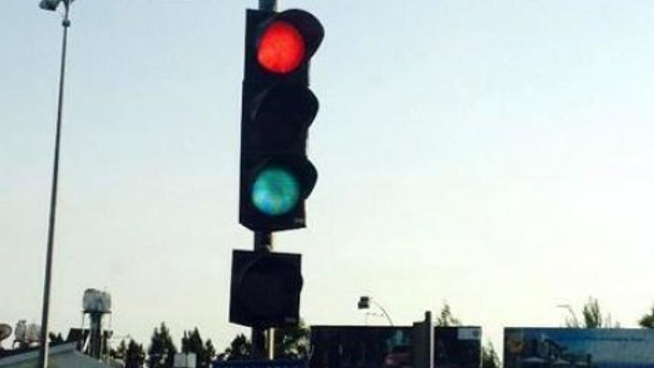 Hamitköy ışıklarına zaman konusunda düzenleme şart