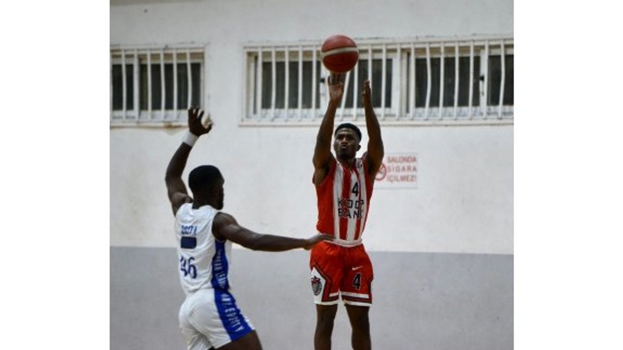 Koopspor kayıpsız ilerliyor: 103-66