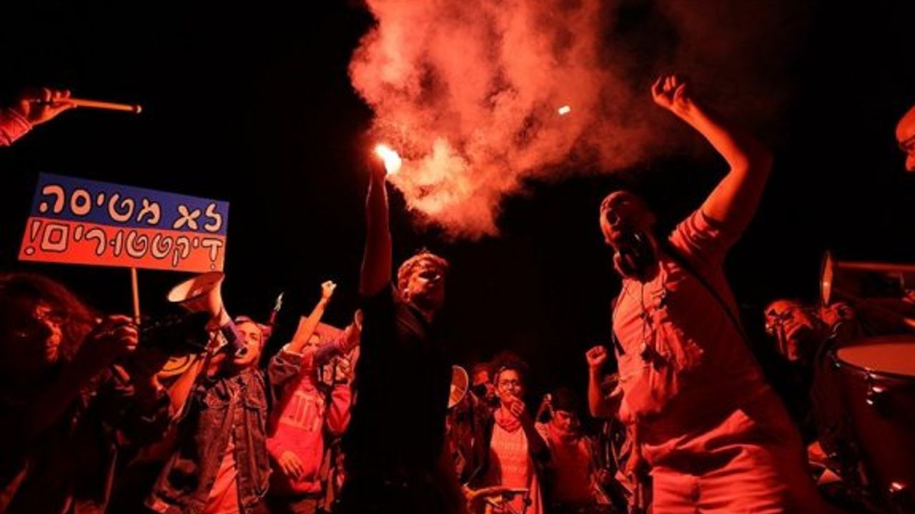 Tel Aviv'de Netanyahu karşıtı gösteriler devam etti