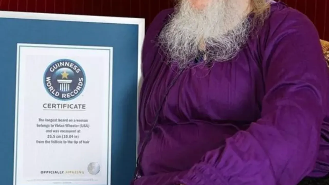 Tıraş olmayı bırakan kadın, sakallarını uzatarak dünya rekoru kırdı