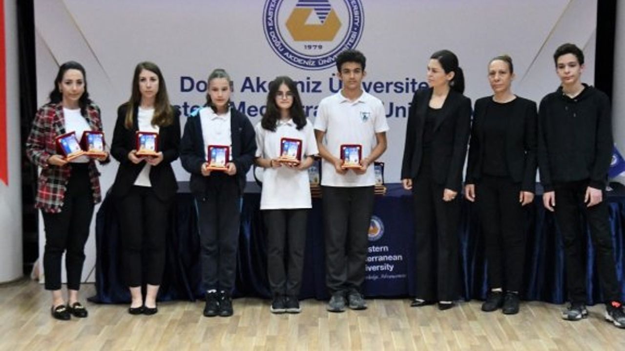 DAÜ Ali Karasel I. Ortaokullararası Matematik Yarışması’nı Türk Maarif Koleji kazandı