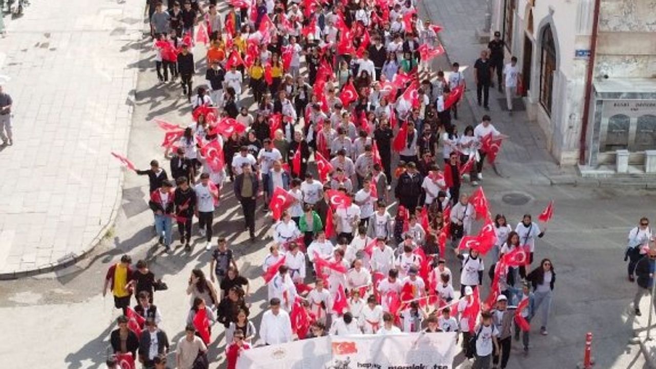 Dört bir yanda 19 Mayıs coşkusu