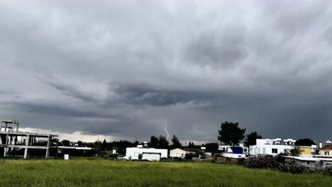 Dün en fazla yağış Mallıdağ'da kaydedildi