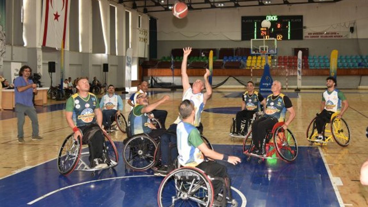 Engelliler Haftası’nda Şampiyon Melekler Takımı anısına empati maçı düzenlendi