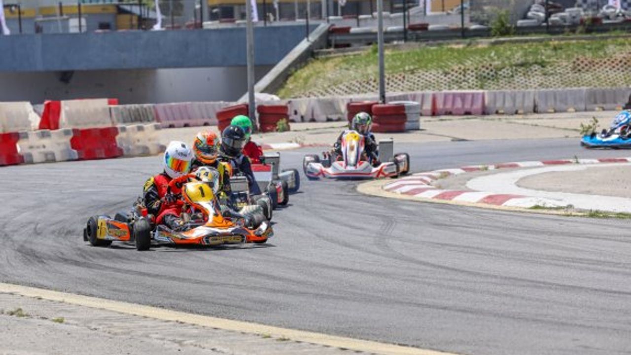 Karting heyecanı 2.ayak yarışlarıyla devam ediyor
