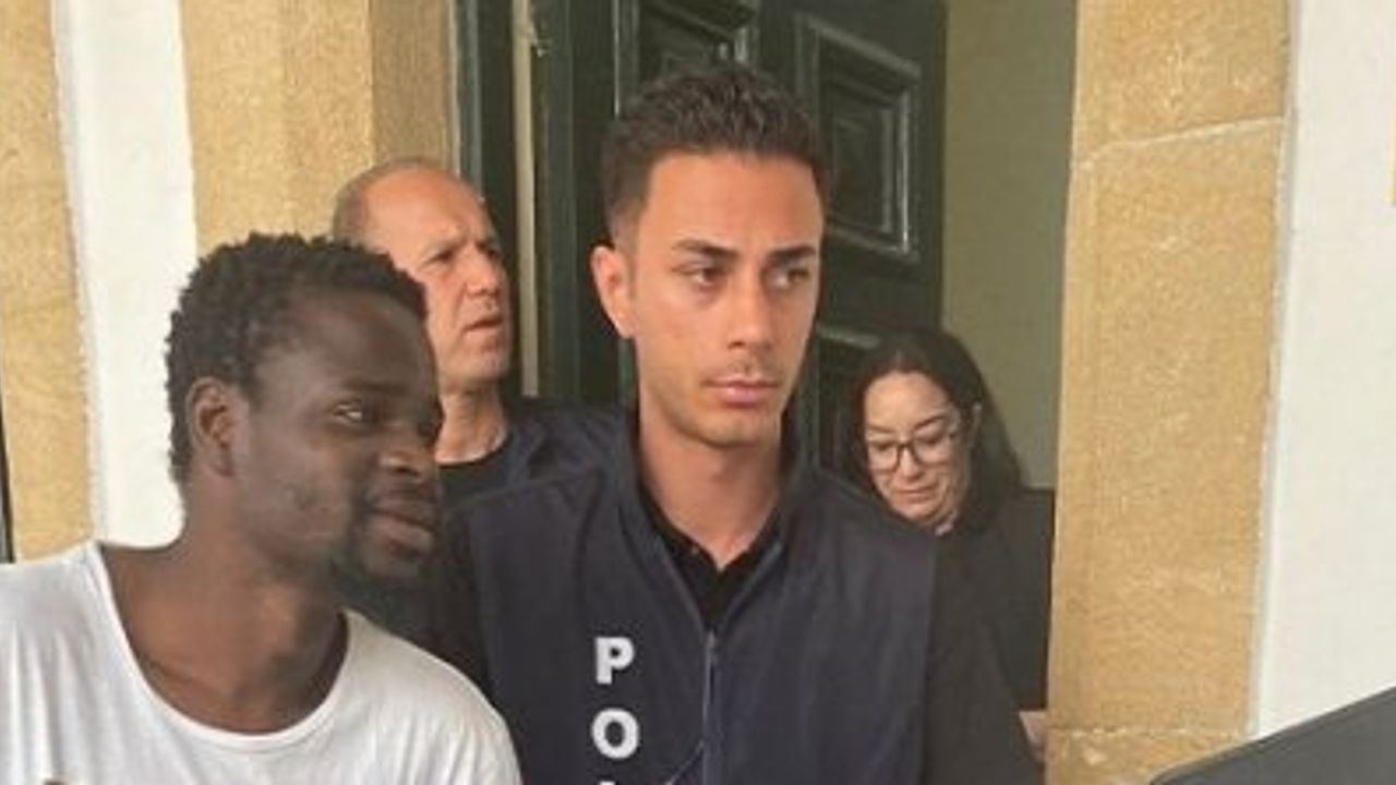 Market müdürünün burnunu kırdı