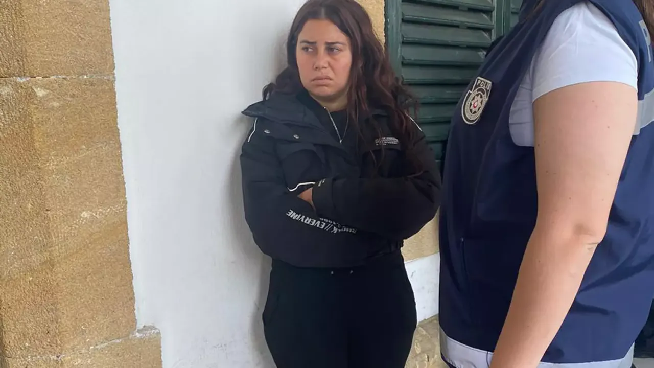 Marketten 4 bin 500 TL’lik kozmetik ürünü çaldı