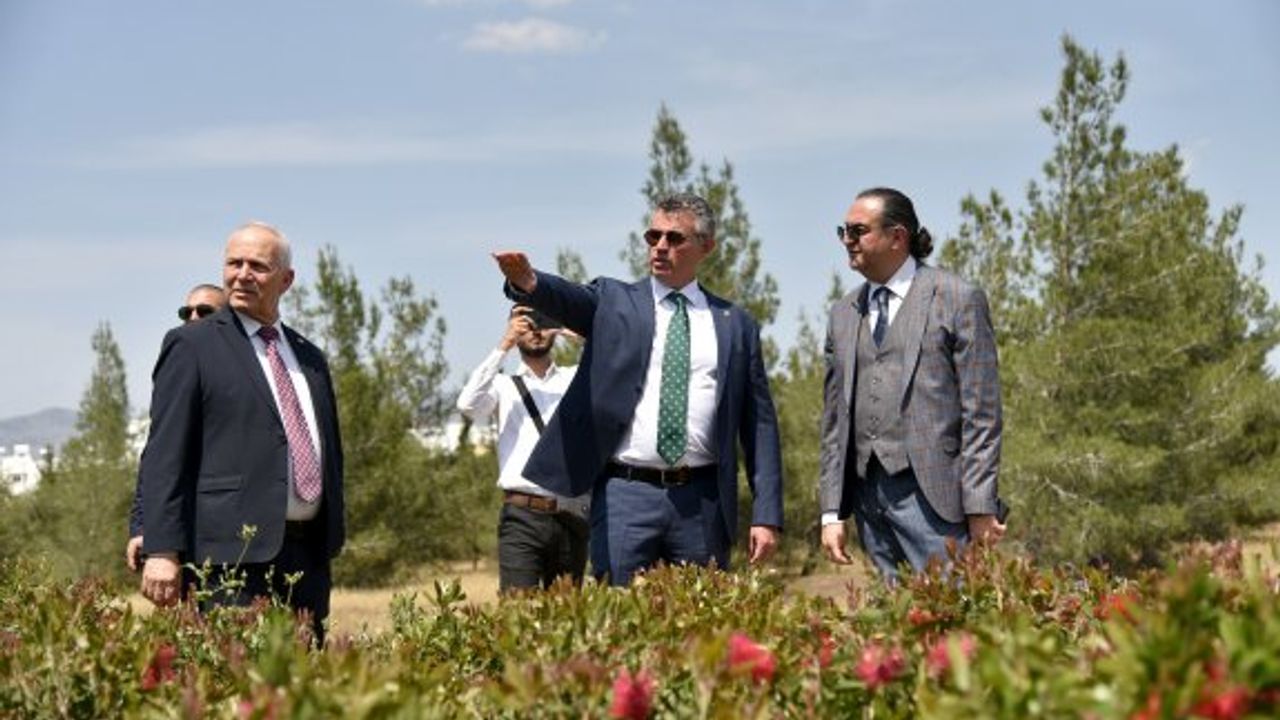 Meclis yerleşkesinin inşaatı 15 Kasım'a yetiştirilecek