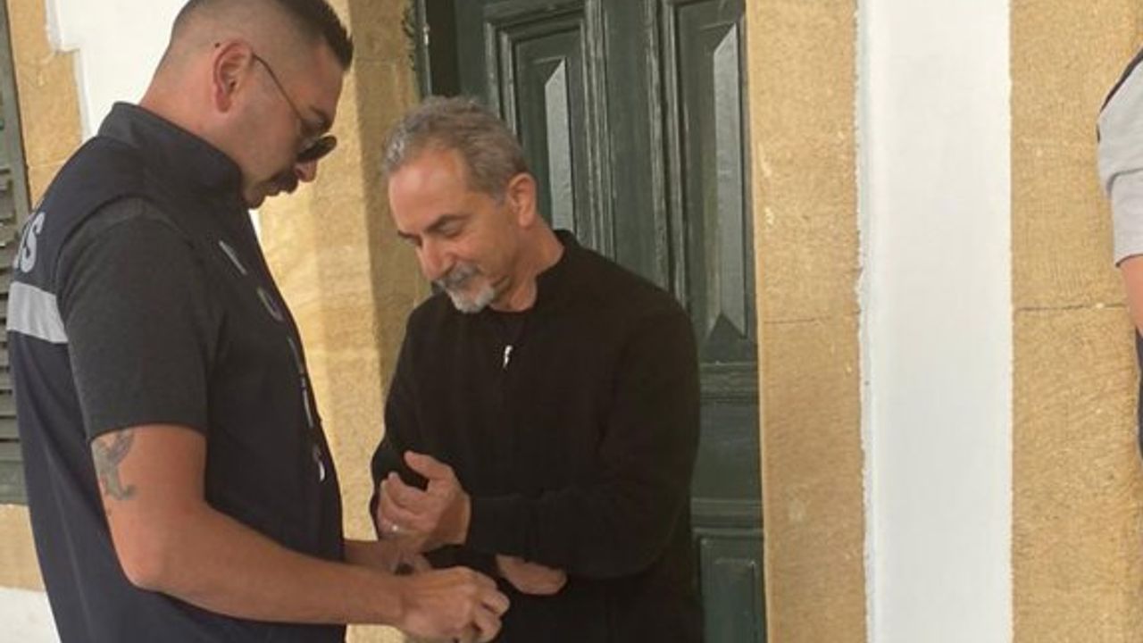 Müşteriye sahte araç sigortası çıkardı