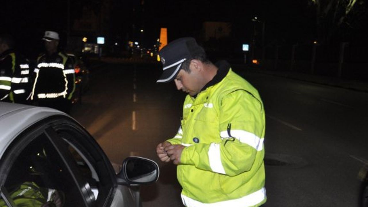 Polis, Lefkoşa ve İskele'de göz açtırmadı