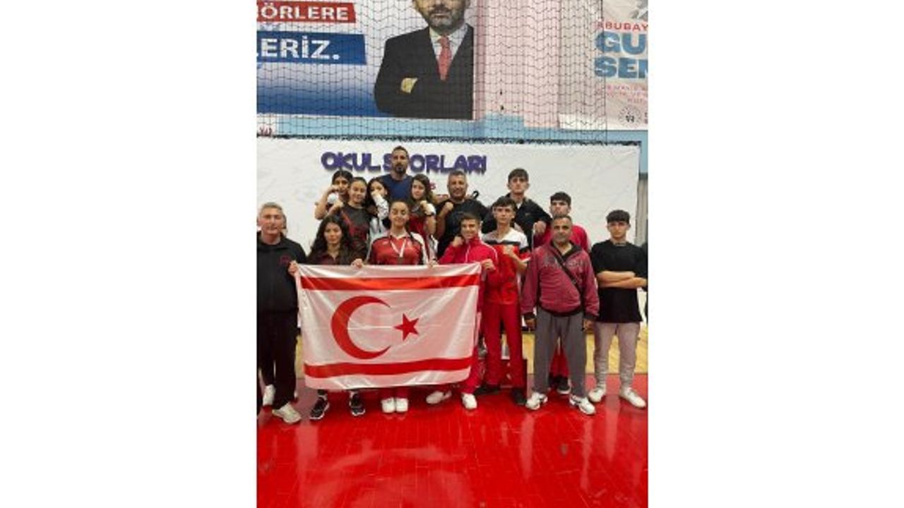 2023 Türkiye Okullar Arası Gençler Kickboks Şampiyonası’nda büyük başarı