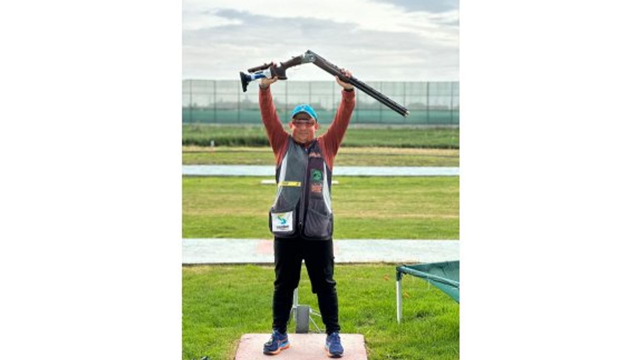 Cemre Bumin Türkiye rekorunu kırdı