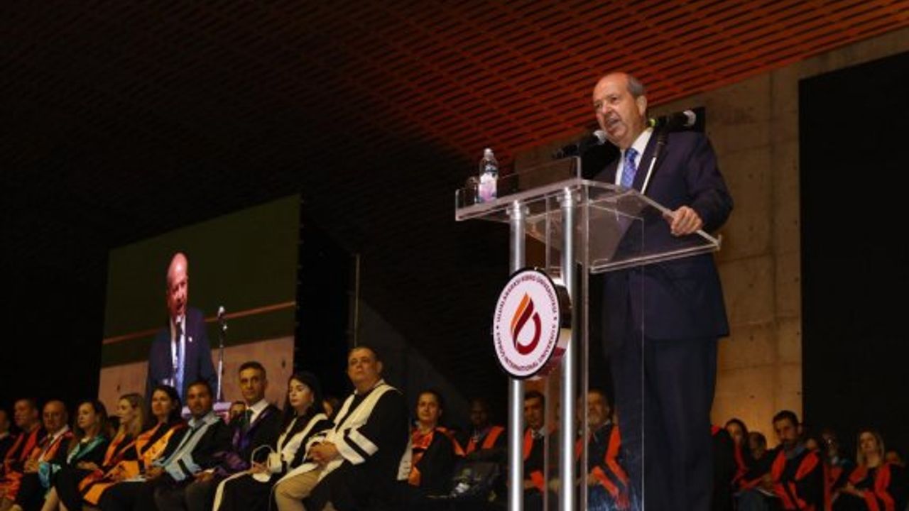 Cumhurbaşkanı Tatar, UKÜ mezuniyet törenine katıldı