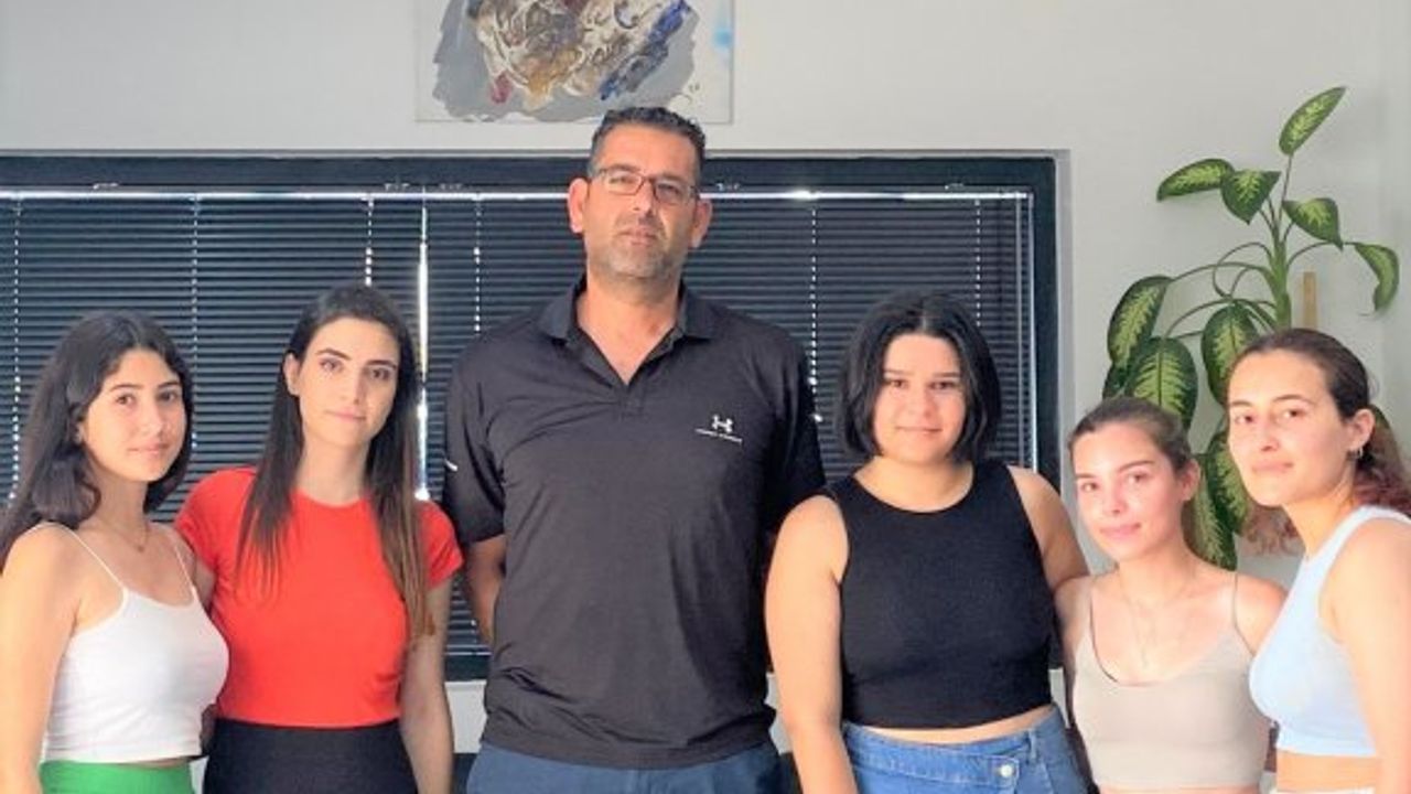 DAÜ Temel Eğitim Bölümü mezun adaylarından Şampiyon Melekleri Yaşatma Derneği’ne bağış