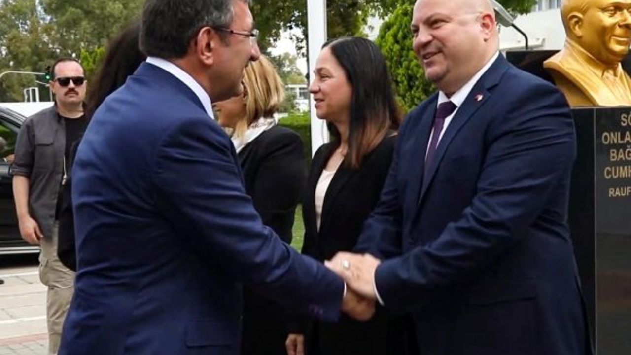 Küçük: “Asrın ikinci büyük projesi de UBP’ye nasip olacak”