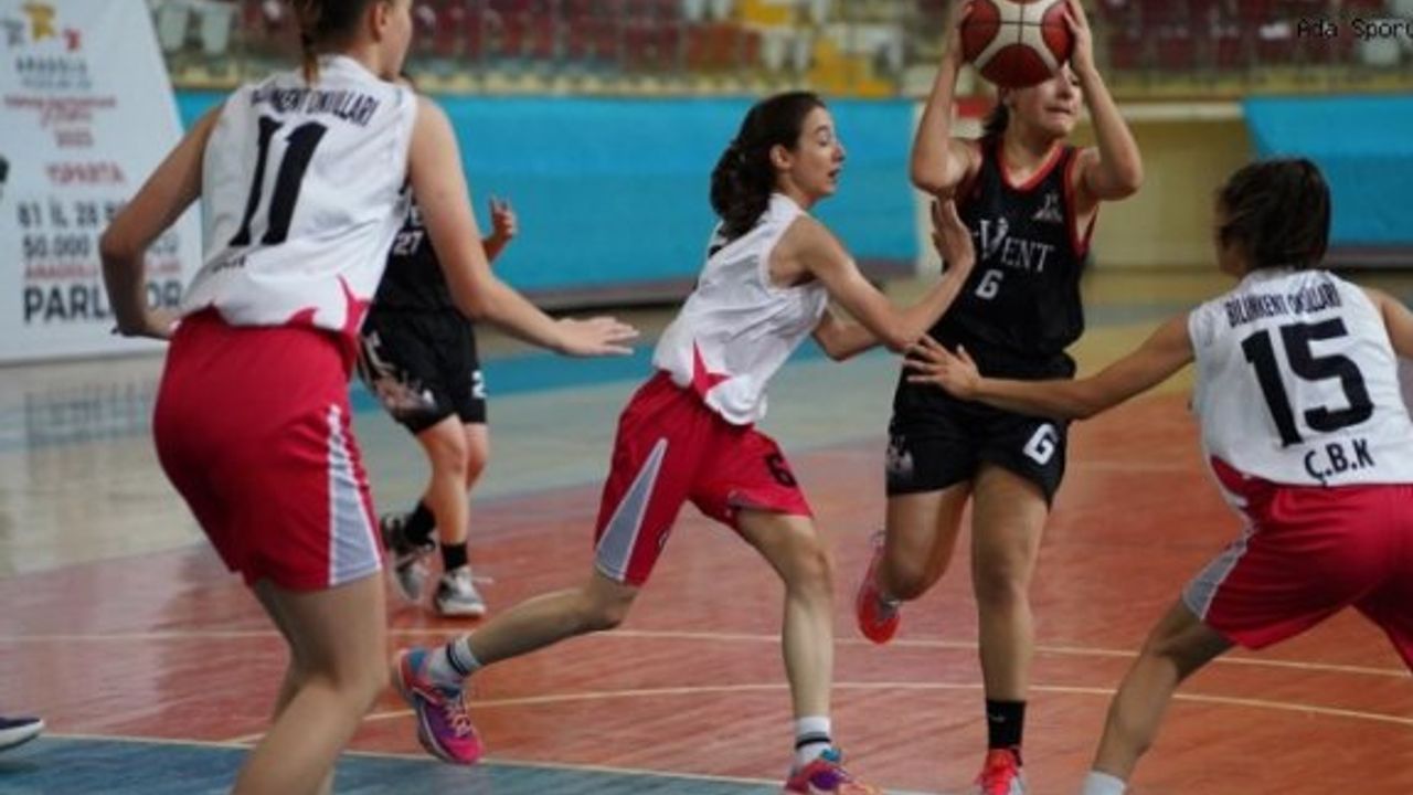 Levent Koleji ve Yakın Doğu Koleji gururlandırdı