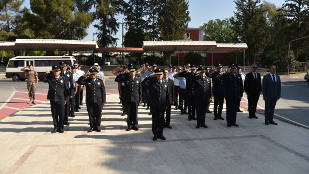 Polis örgütünün 59. kuruluş yıl dönümünde anıtlara çelenk sunuldu