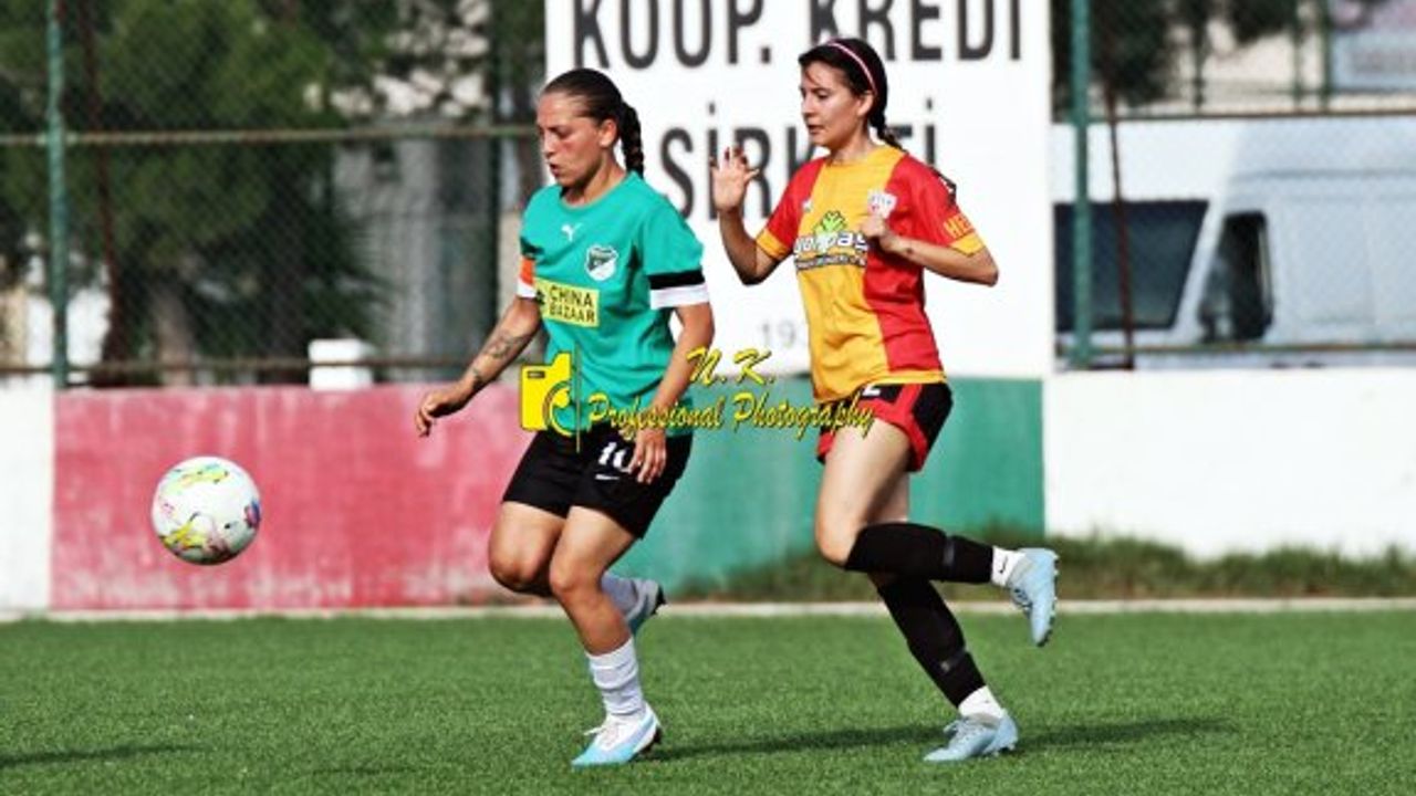 Zehie Helin Reessur Kadınlar Kıbrıs Kupası'nda finalin adı belli oldu