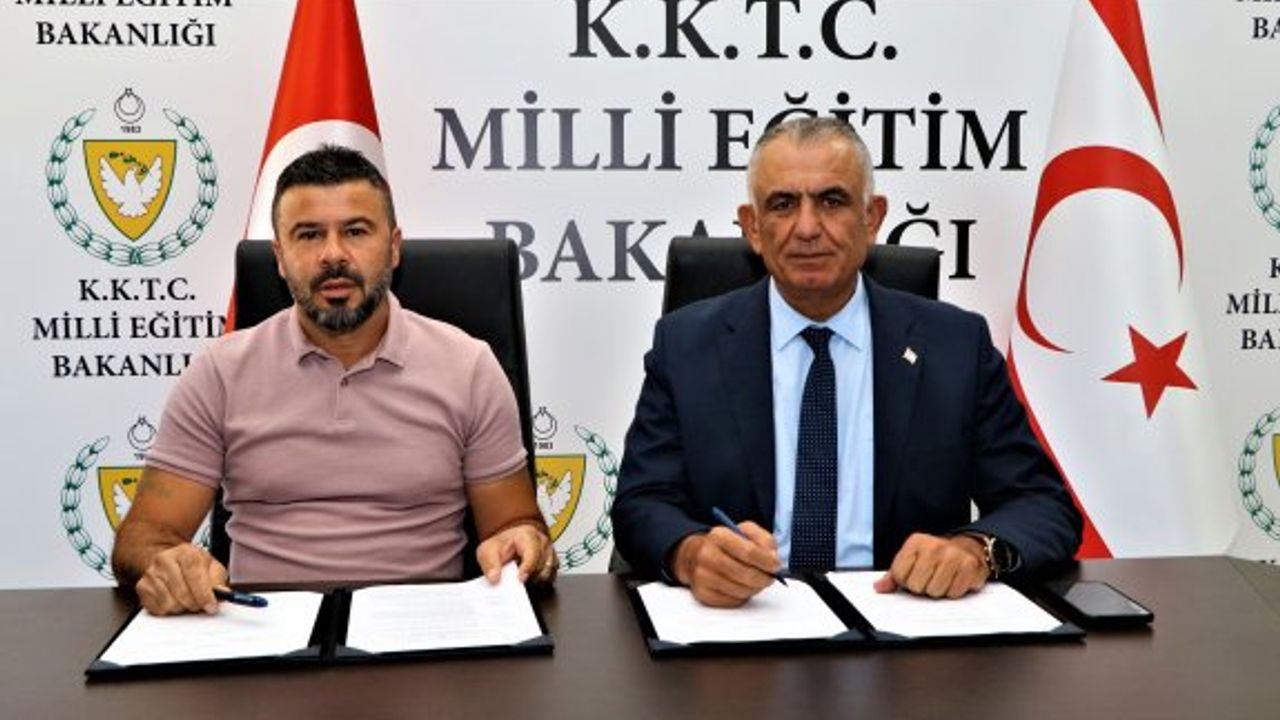 China Bazaar Gençlik Gücü, Meral Vedat Ertüngü Lisesi’ne sentetik futbol sahası yapacak