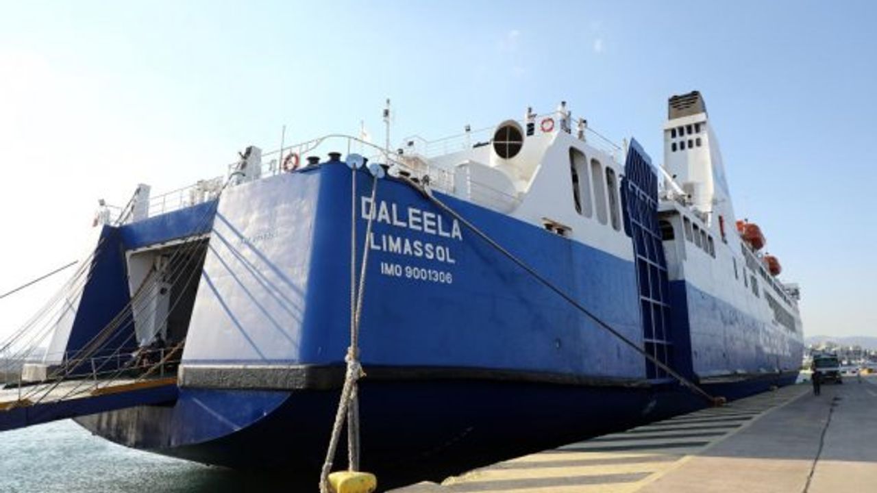 Larnaka ile Pire arasında ilk deniz seferi yapıldı