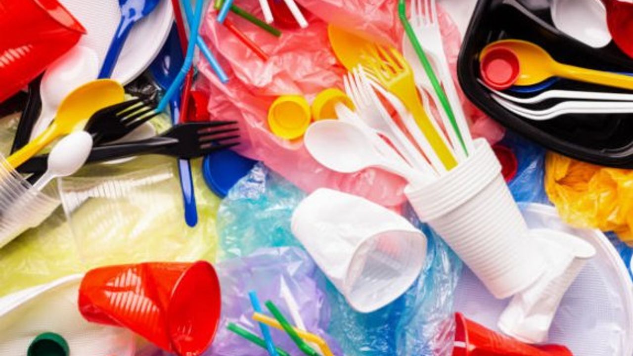 Plastik ürün kullanımı bugün itibarıyla yasaklanıyor