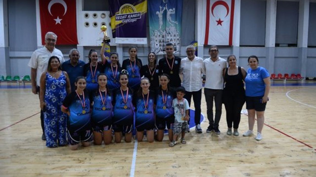 Potada Genç Kadınlar Ligi şampiyonu  Akdeniz Spor Birliği