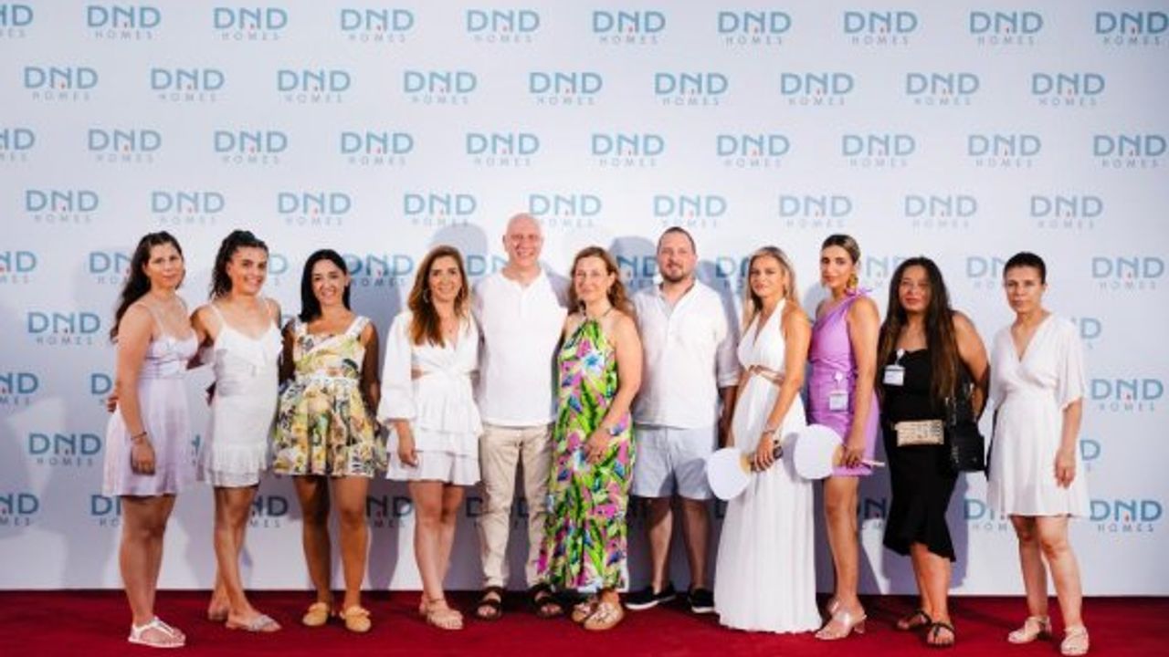 Arkın İskele Otel'de renkli gece