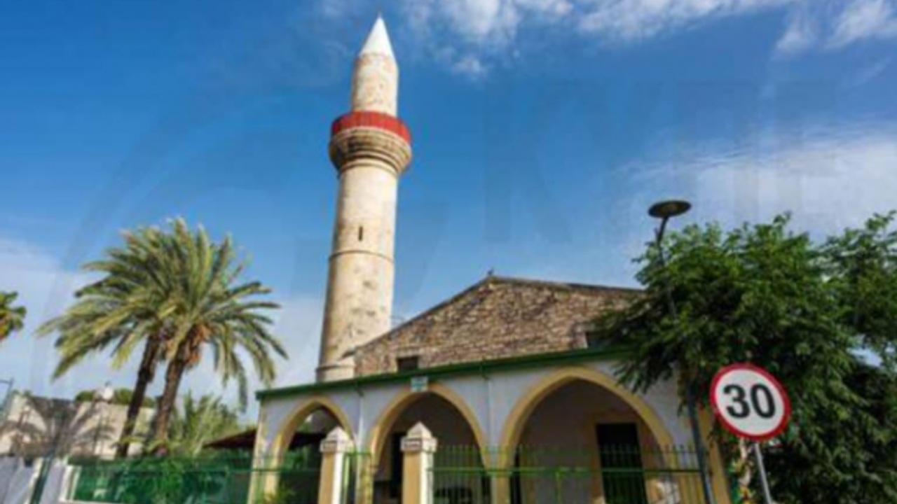 Benter, Limasol’daki İbrahimağa Köprülü Camisi’ne saldırıyı kınadı