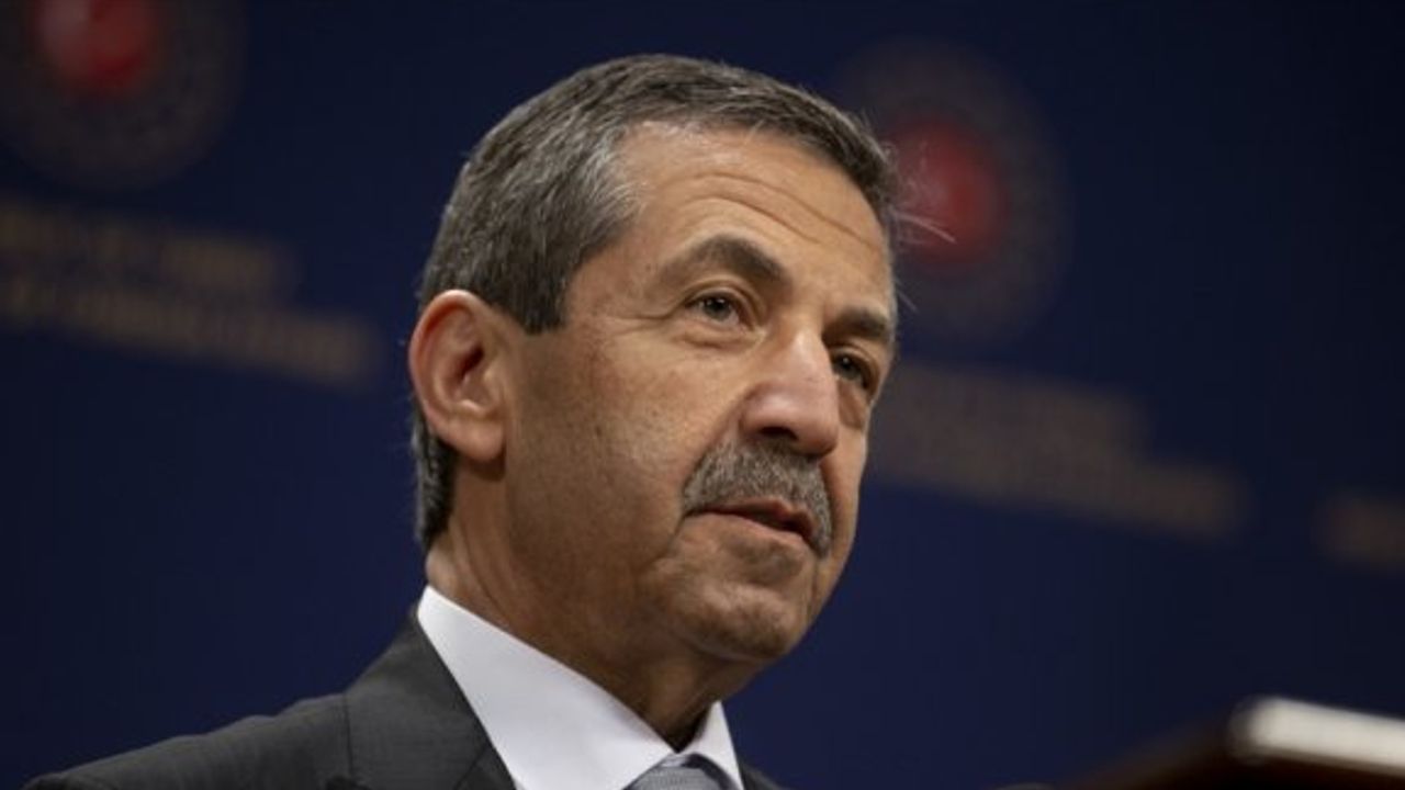 Dışişleri Bakanı Ertuğruloğlu, 30 Ağustos Zafer Bayramı’nı kutladı