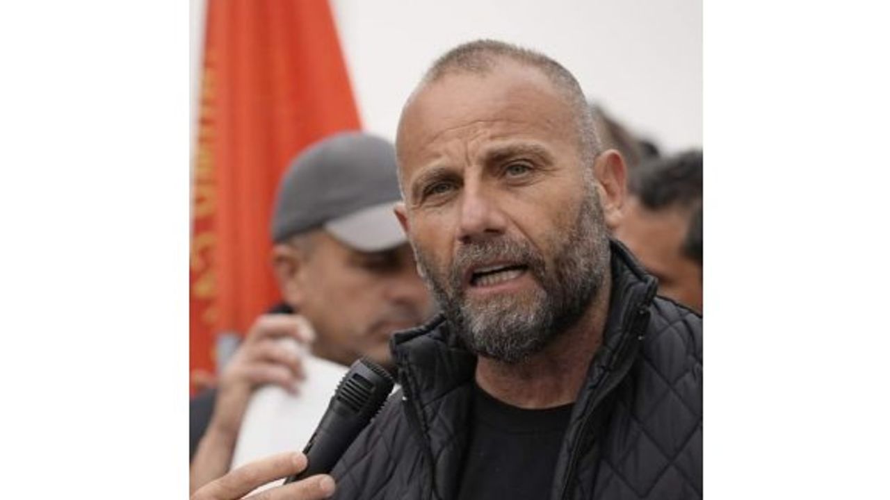 El-Sen'den Paşa'ya "elindeki bilgileri paylaş" çağrısı