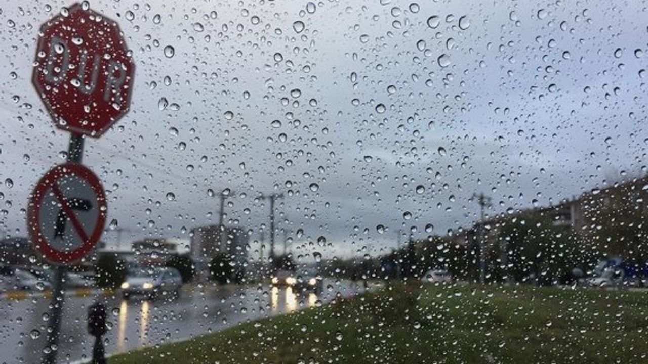 Hafta başı yer yer sağanak yağmur bekleniyor