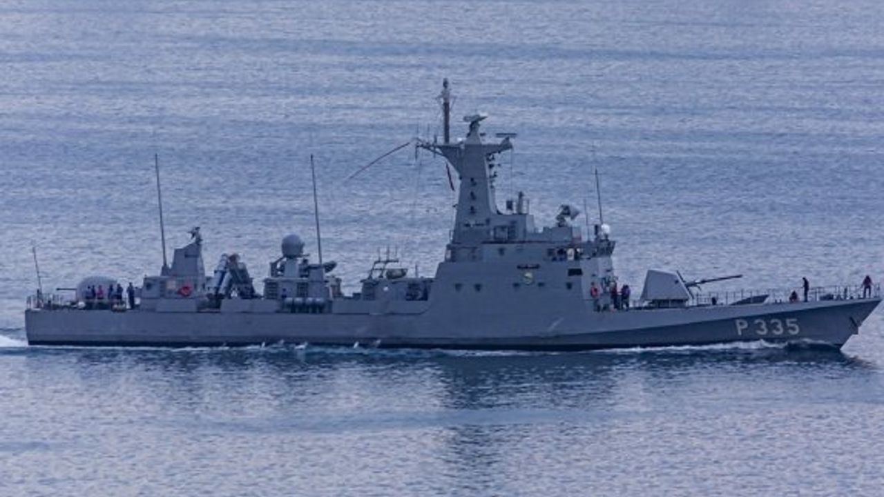 İki savaş gemisi ziyarete açılıyor