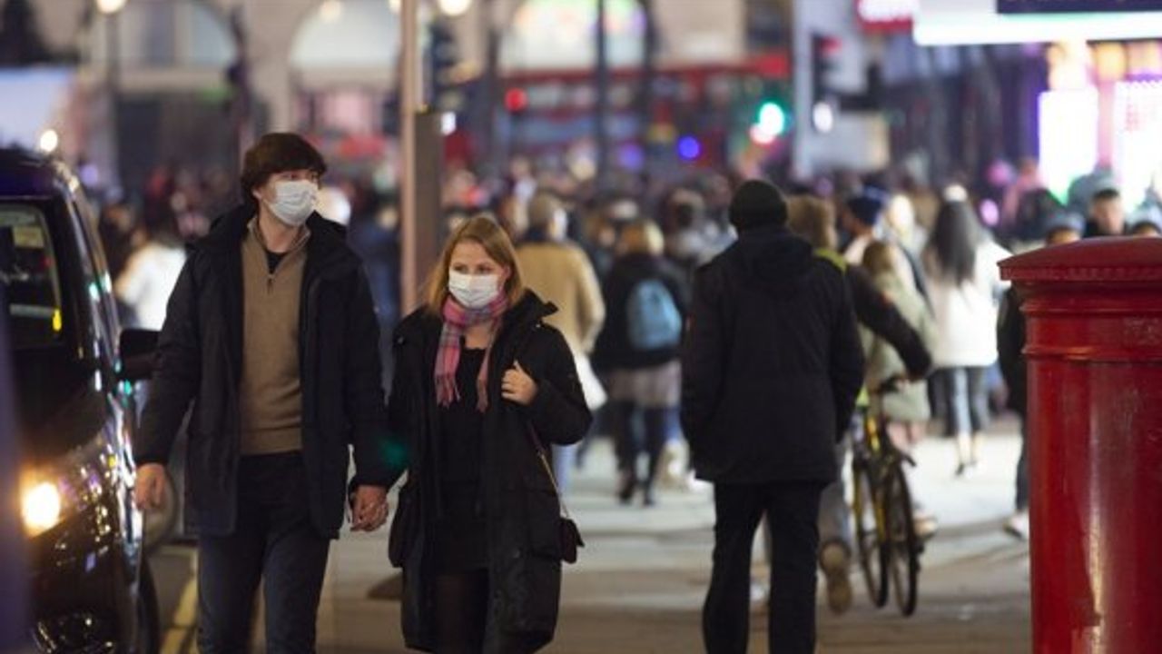 İngiltere'de Kovid-19'un yeni varyantı "BA.2.86" ilk kez tespit edildi