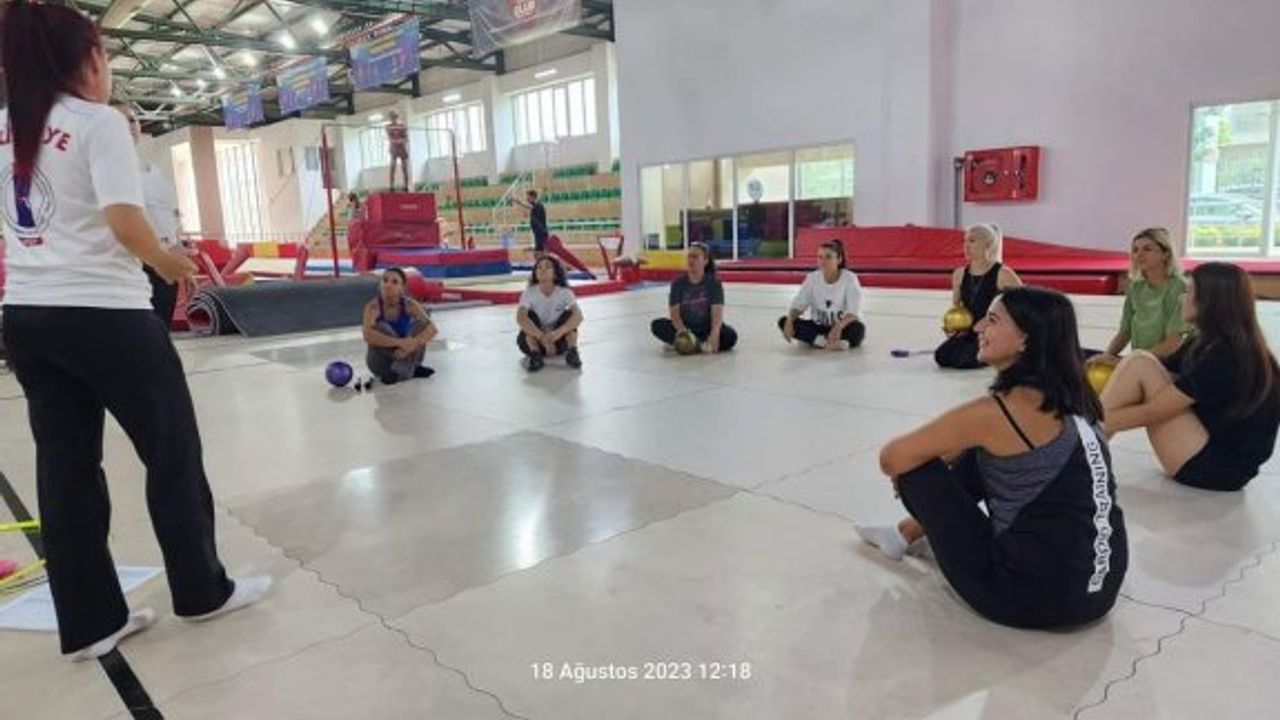 Lidya Alıcı, İstanbul'da antrenörlük kursuna katıldı