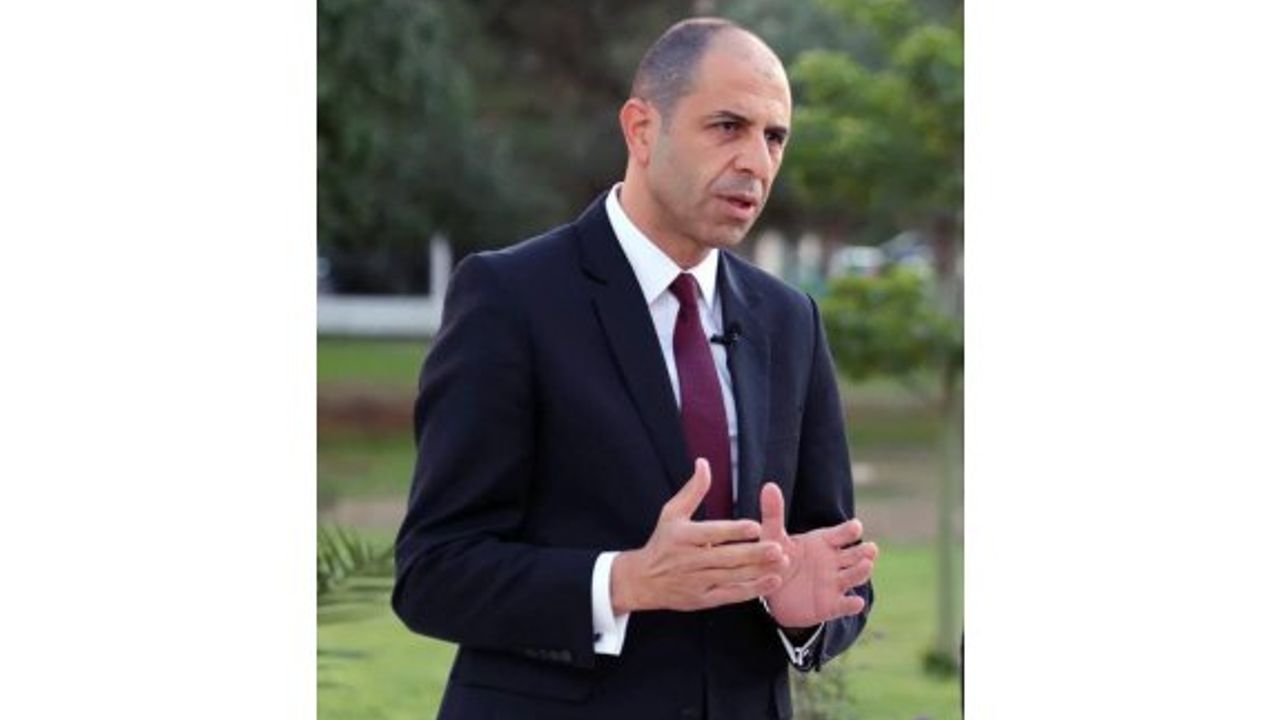 Özersay: Cumhurbaşkanlığı siyasi partilerle istişare etmeli