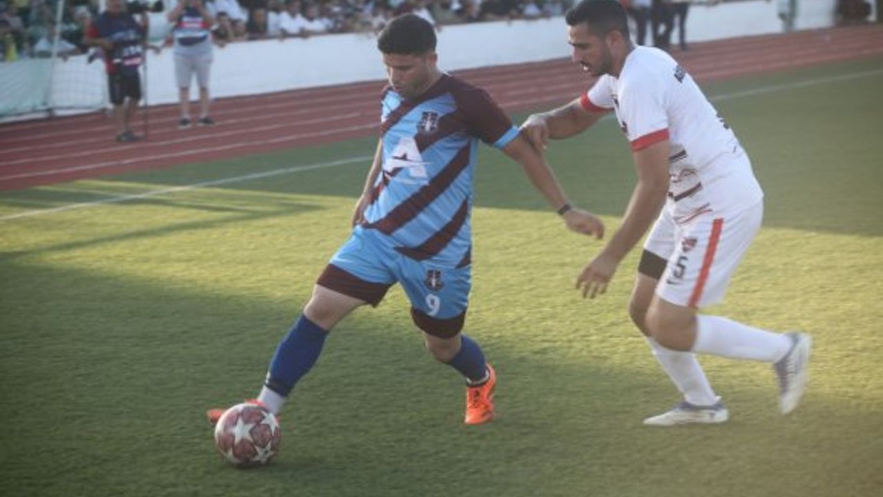 Sadrazam Kayalar, zor da olsa turladı