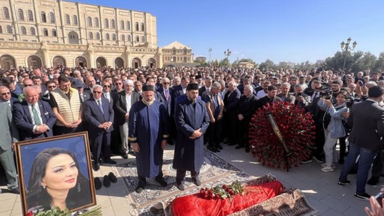 Azerbaycan Milletvekili Paşayeva, Bakü'de son yolculuğuna uğurlandı