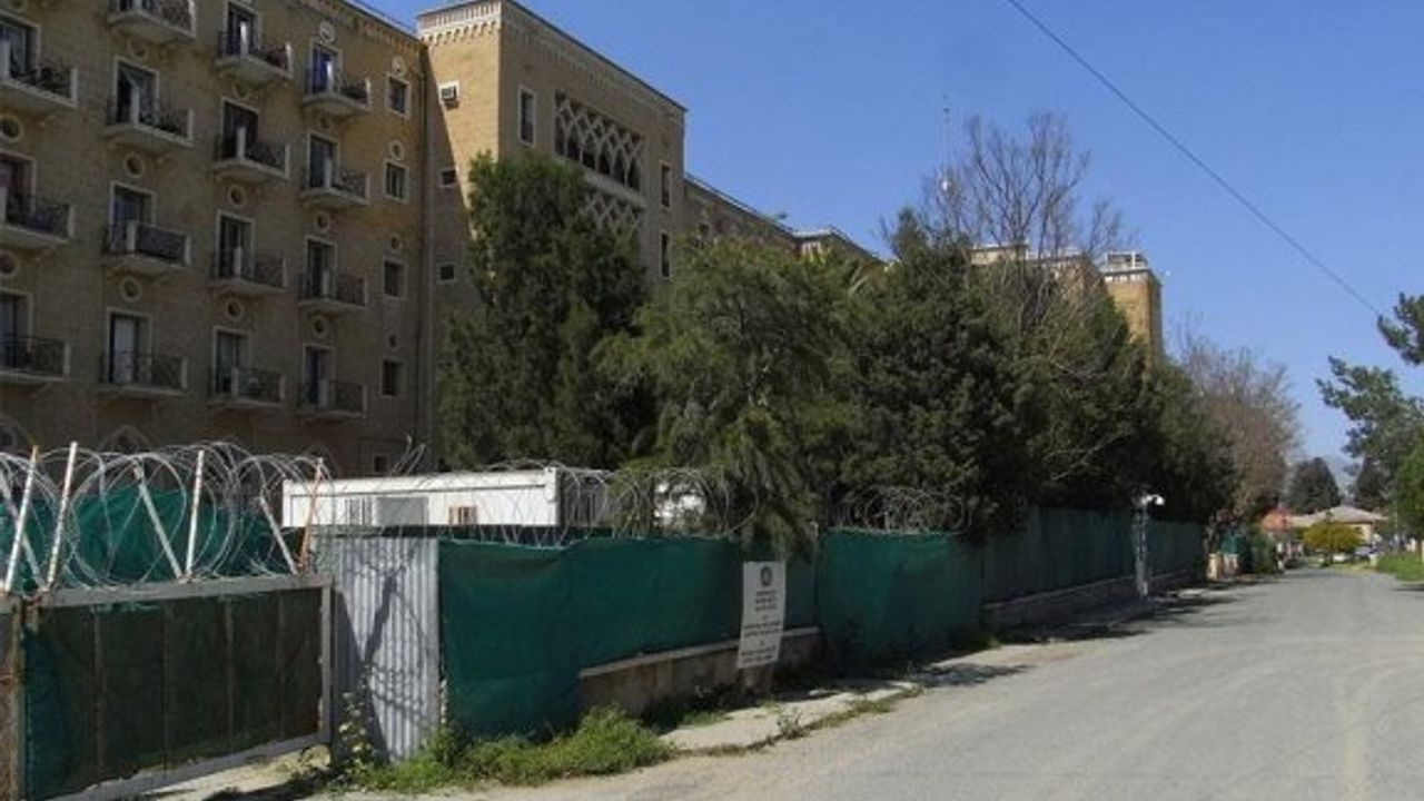 Başpiskopos, Ledra Palace Otel’i istiyor