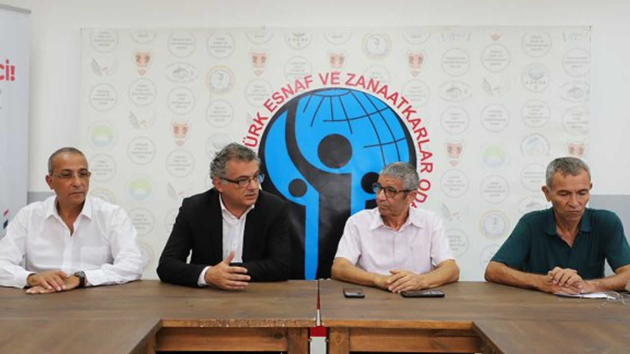 Erhürman: "Ülkede derin bir kriz yaşanırken ülkede iskemle oyunu devam ediyor"