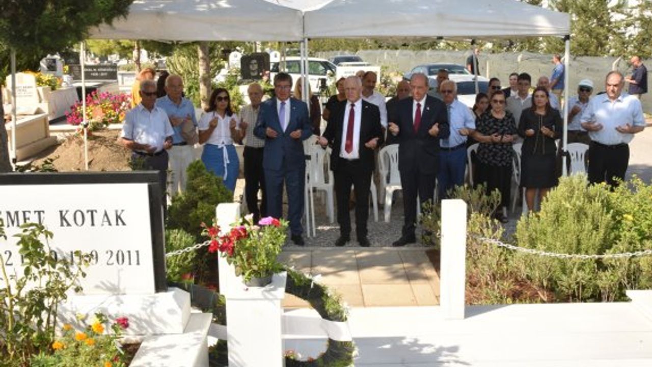 Eski bakan İsmet Kotak ölümünün 12. yıl dönümünde anıldı