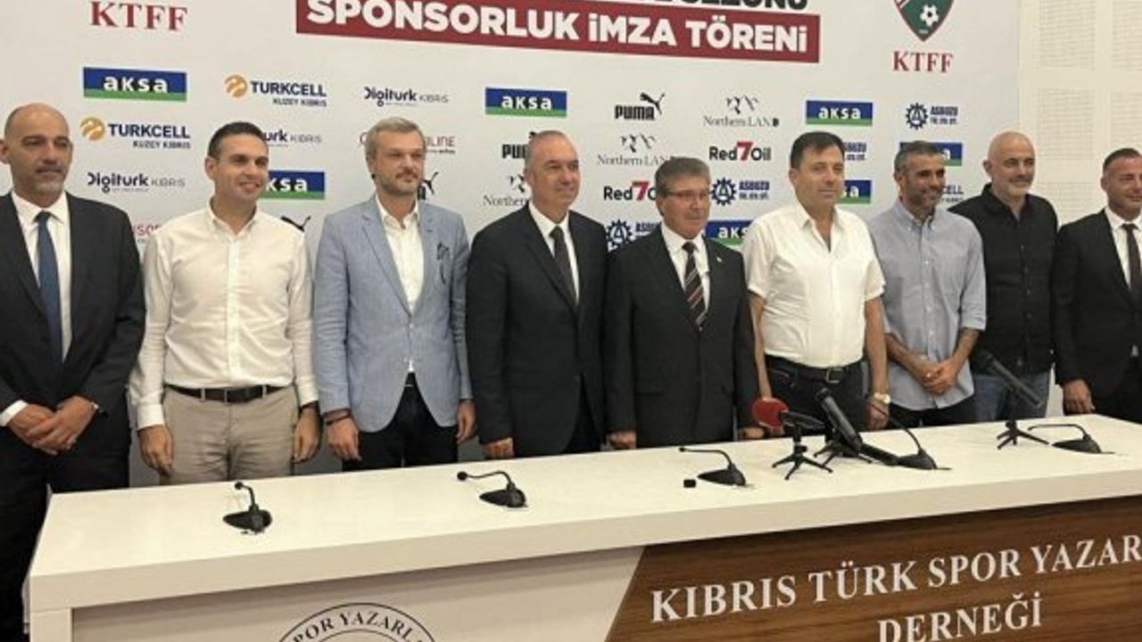 Futbolda 2023-24 sezonun sponsorlarıyla toplu imza törenli yapıldı