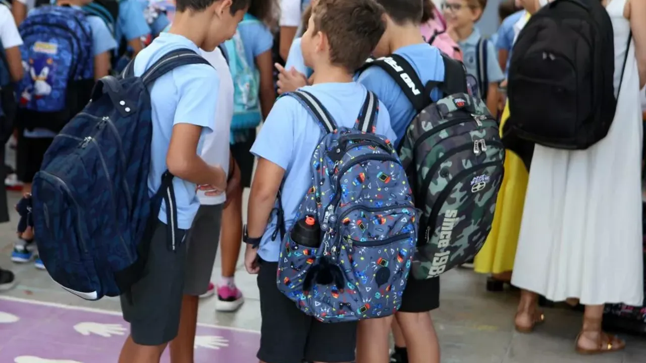 Güney'de 65 bin ilkokul öğrencisi derse başladı