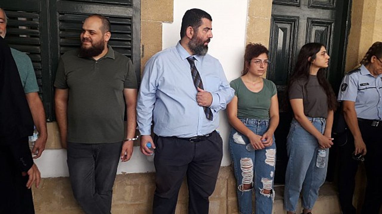 Lefke bölgesinde küpürü kesilmiş ilaç dolu 26 çöp torbası bulundu