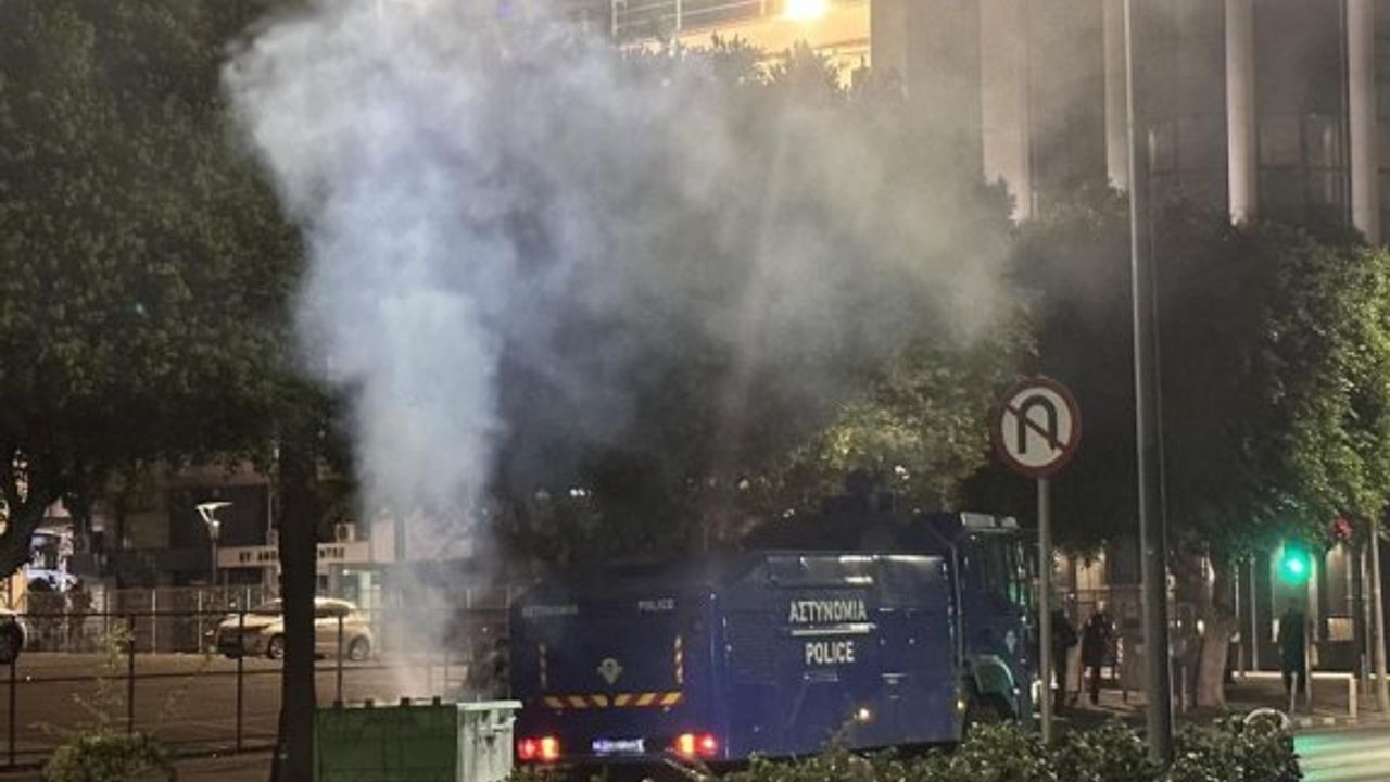 Limasol’daki olaylarda tutuklanan 13 kişi ağır cezada yargılanacak