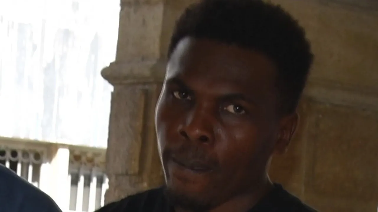 Muhaceret cezasını ödemek için uyuşturucu satmış!