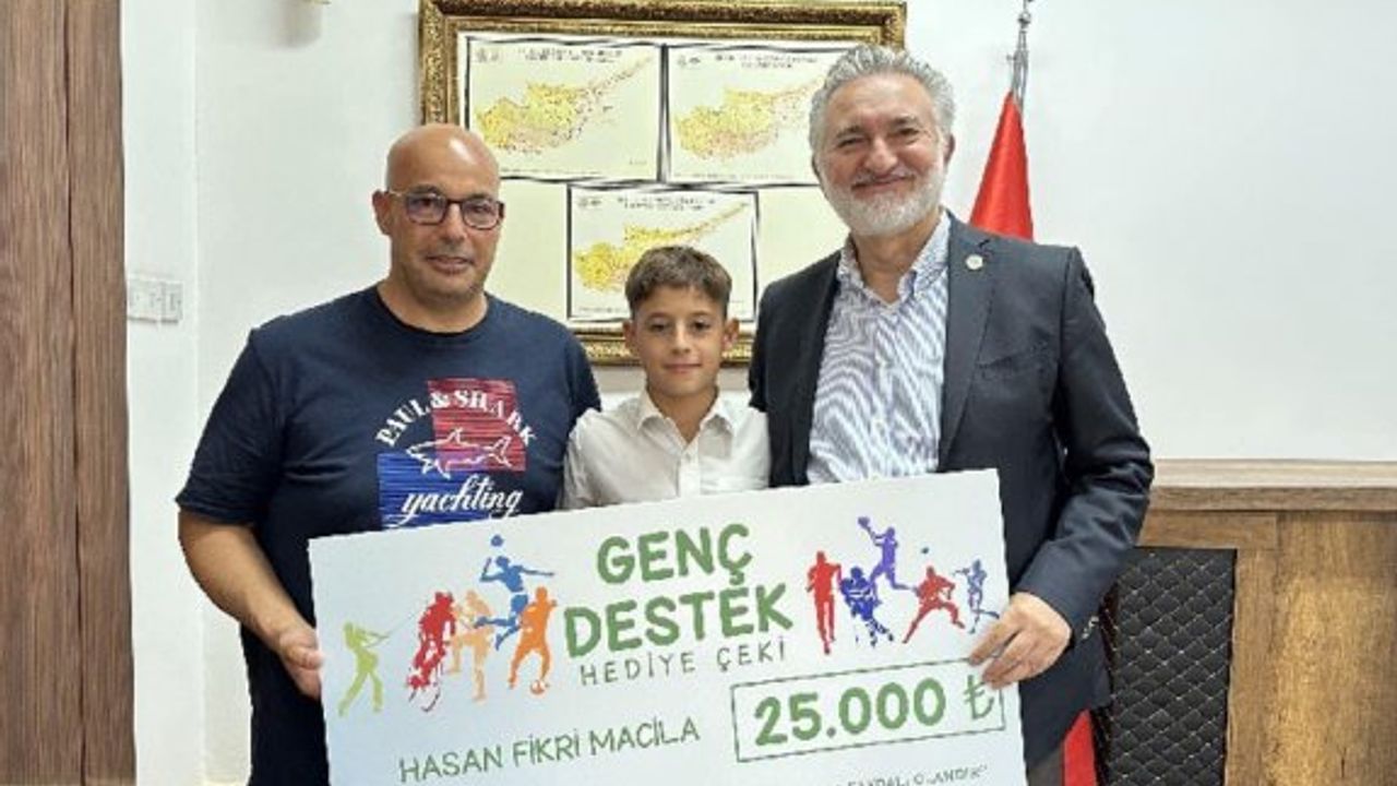 Şampiyon Pilot Jr. Macila’ya Evkaf’tan Genç Destek Ödülü